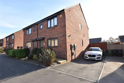 3 bedroom semi-detached house for sale, Magnolia Road, Seacroft, Leeds, West Yorkshire