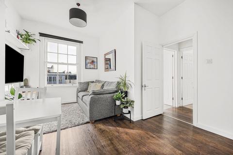 Flat 7, 4 Berkeley Street, Cheltenham, GL52 2SX