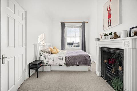 Flat 7, 4 Berkeley Street, Cheltenham, GL52 2SX