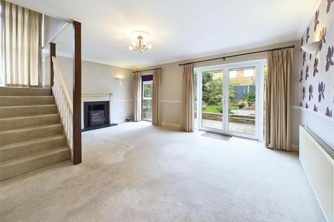 3 bedroom end of terrace house for sale, Montague Close, Walton-On-Thames