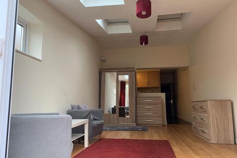 1 bedroom flat to rent, St Albans Road, Watford, WD24