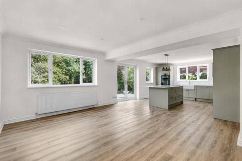 undefined, Finchampstead RG40