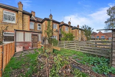 60 Brampton Road, Croydon, CR0 6JN