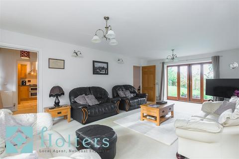 5 bedroom detached house for sale, Bryntirion Close, Knighton