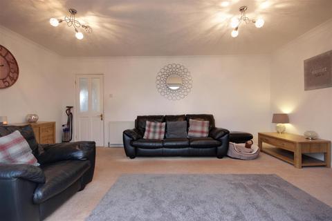 3 bedroom detached house for sale, Ashcourt Drive, Hornsea