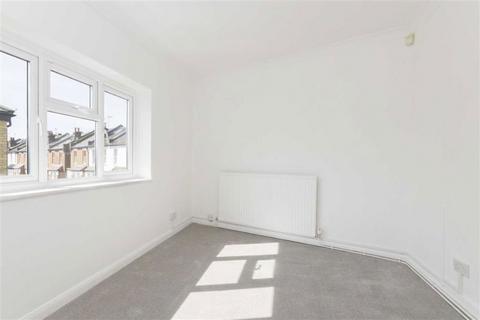 1 bedroom flat to rent, York Road, Teddington TW11