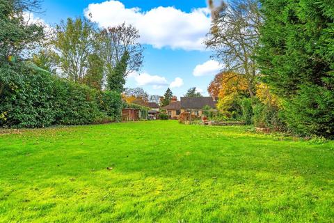 4 bedroom detached bungalow for sale, The Gallop, Sutton SM2