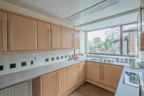 3 bedroom semi-detached house for sale, Reedsdale Gardens, Morley, Leeds