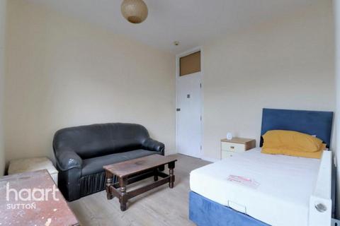 1 bedroom maisonette to rent, Burgess Road, SUTTON