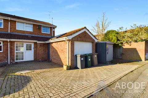 3 bedroom semi-detached house to rent, Appletree Road, Derby DE65