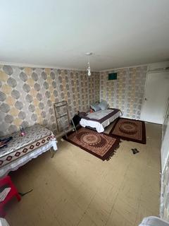 1 bedroom flat to rent, Gurney Close, Barking IG11