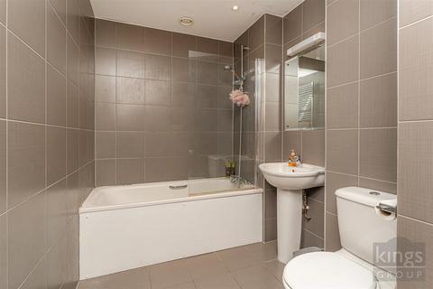 2 bedroom flat for sale, Cannon Road, London