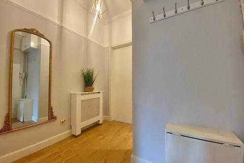 2 bedroom flat to rent, Tollcross Road, Glasgow G31