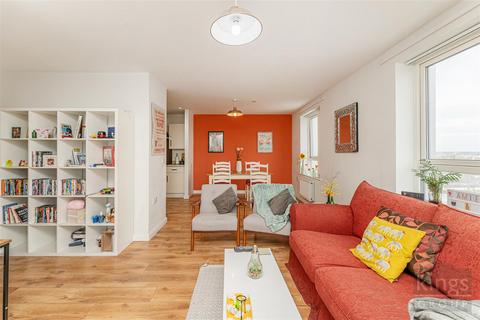 2 bedroom flat for sale, Cannon Road, London