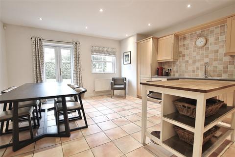 4 bedroom terraced house for sale, Florence Way, Woking GU21