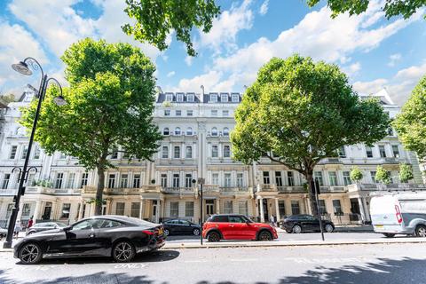 1 bedroom flat to rent, Queens Gate, South Kensington, London, SW7