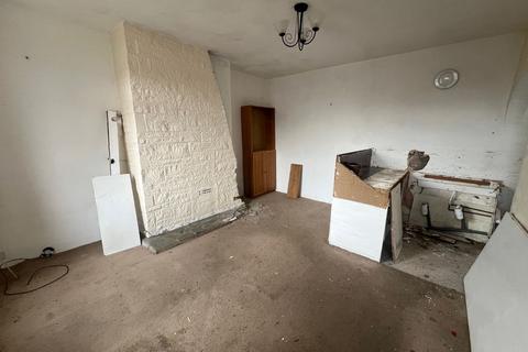 2 bedroom terraced house for sale, Park Road, Elland HX5