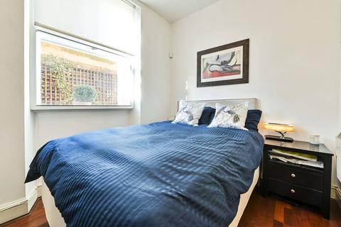 2 bedroom flat for sale, Kensington Mansions, Earls Court, London, SW5