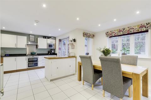 4 bedroom detached house for sale, Ashington Drive, Arnold NG5