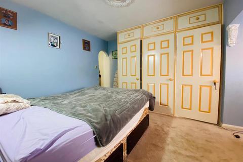 undefined, Lancaster Road, London