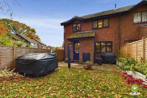 2 bedroom end of terrace house for sale, Pettys Brook Road, Chineham, Basingstoke, Hampshire, RG24