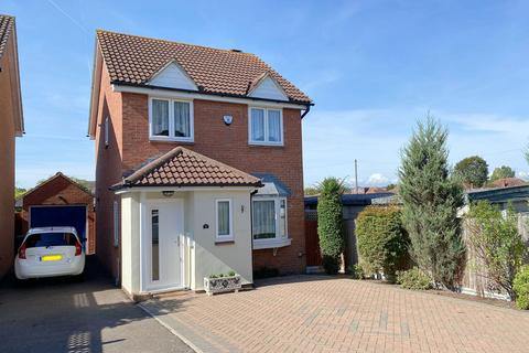 3 bedroom detached house for sale, Sunny Mews, Collier Row RM5