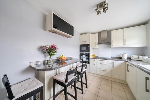 2 Barn Close, Bracknell, RG12 2TR