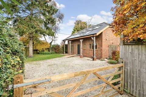 3 bedroom detached house for sale, Downs Road, South Wonston, Winchester, Hampshire, SO21