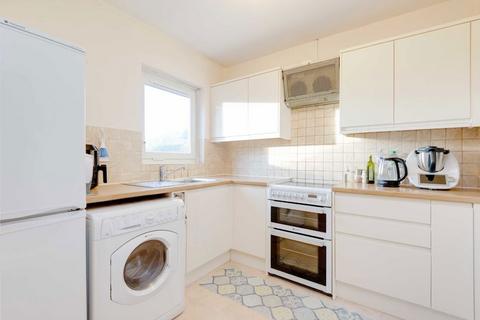 2 bedroom flat for sale, Grove Road, London W5