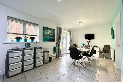 19 Bramblegate Road, Tockwith, York, YO26 7SA