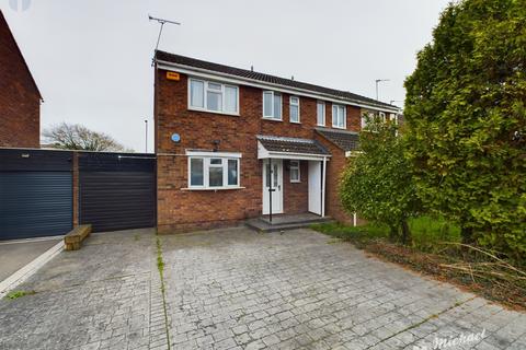 3 bedroom semi-detached house for sale, Eliot Close, Aylesbury