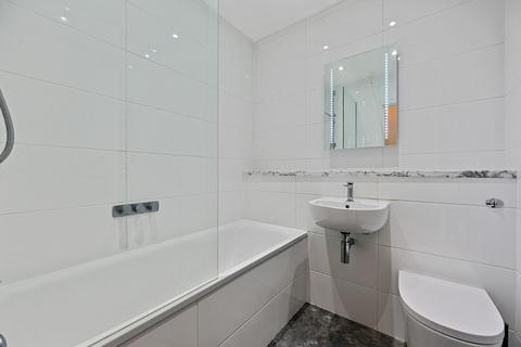 1 bedroom flat to rent, Sinclair Road, London, w14