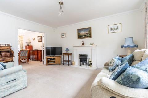 2 bedroom retirement property for sale, Penhurst Gardens, Chipping Norton