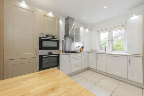 2 bedroom retirement property for sale, Penhurst Gardens, Chipping Norton