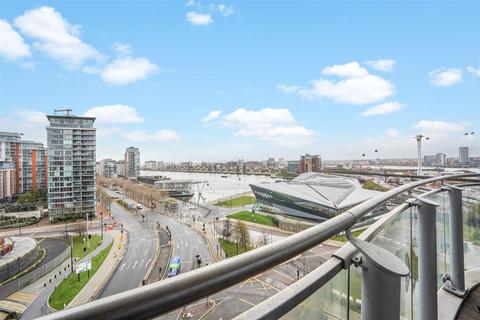 1 bedroom apartment to rent, Hoola Apartments, Royal Victoria Dock, E16