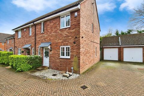 3 bedroom semi-detached house for sale, Rumbles Way, Dunmow CM6