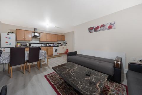 2 bedroom flat for sale, Wellington Road, Forest Gate, E7