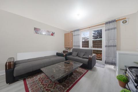 2 bedroom flat for sale, Wellington Road, Forest Gate, E7