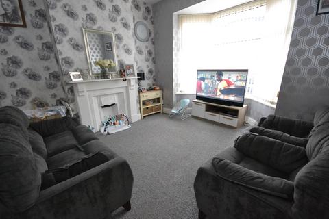 3 bedroom terraced house for sale,  East Park Avenue , Hull HU8