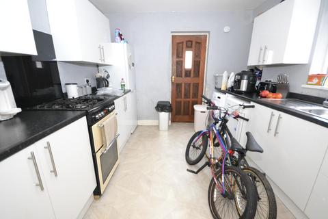 3 bedroom terraced house for sale,  East Park Avenue , Hull HU8