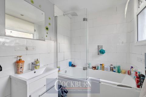77 Framlingham Crescent, London, SE9 4AE