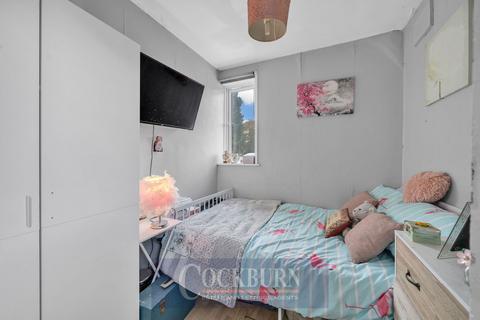 77 Framlingham Crescent, London, SE9 4AE