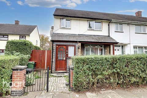 3 bedroom end of terrace house for sale, Peregrine Road, Hainault