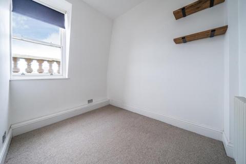 3 bedroom maisonette to rent, Kings Gardens, Hove BN3