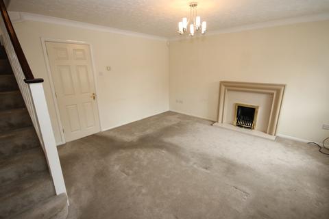 3 bedroom detached house to rent, Farne Avenue, WR5