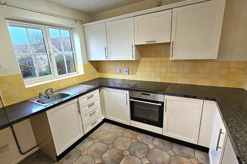 3 bedroom detached house to rent, Farne Avenue, WR5