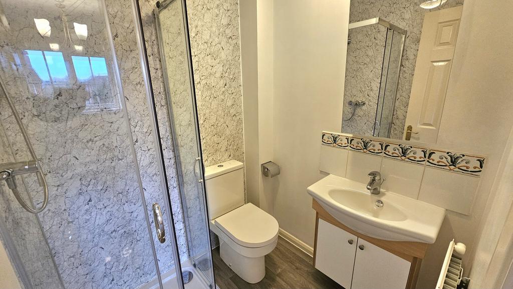 Re-Fitted En-Suite