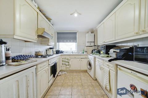 3 bedroom apartment for sale, Shrewsbury Lane, London, SE18