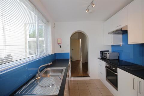 4 bedroom house to rent, Minny Street, Cardiff CF24