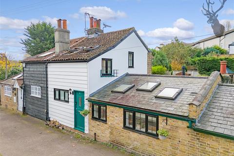 2 bedroom terraced house for sale, North End, Buckhurst Hill IG9